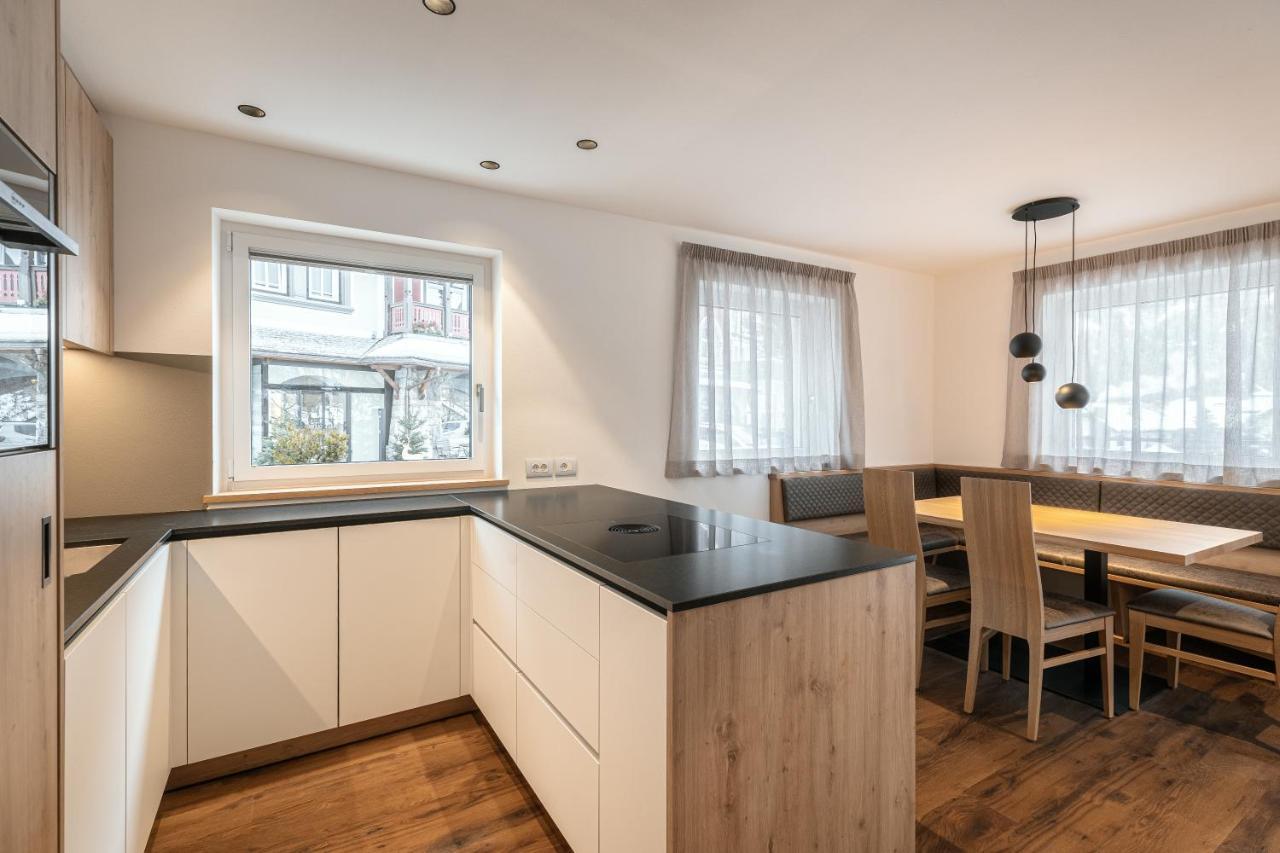 Ferienwohnung Alpenrose Alpine Living Wolkenstein in Gröden Exterior foto